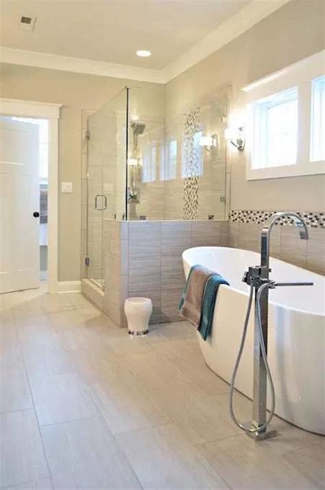 Try mixing different tiles shapes and sizes to add further. 43 Amazing Bathrooms With Half Walls | Interior God