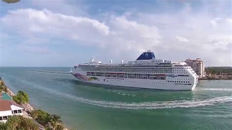 Crucero Con Salida De Miami Vista Aerea Youtube