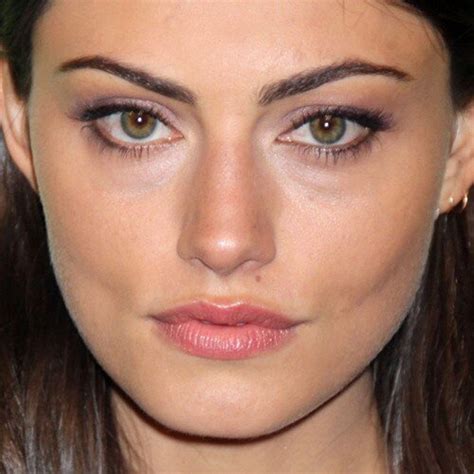 Phoebe Tonkin Ayran