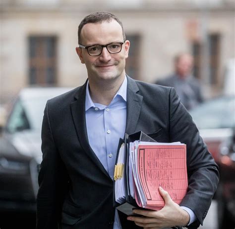 German health minister jens spahn went on the defensive on wednesday. Jens Spahn: Kompromiss beim Familiennachzug? CDU ...