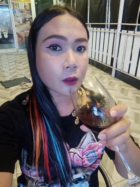 Ladyboy Need To Play Together In Bed And Cum Together Pattaya