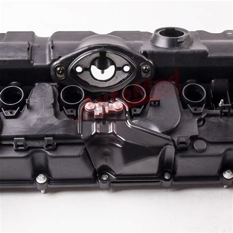 ENGINE VALVE COVER Fit BMW E82 E90 E70 Z4 X3 X5 328i 528i ...