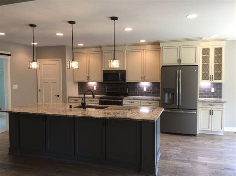 #apartments #forrent #apartmentvideotour #louisville #kentucky if you want to find a convenient, comfortable, upscale place to live in a great community. Adex Designs | Kitchen Cabinets | Louisville, KY