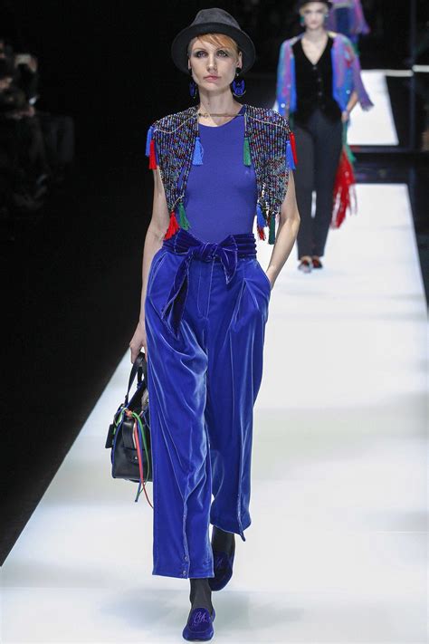 Giorgio Armani Look 48 Fashion Fashion Week Womens Fashion Vintage