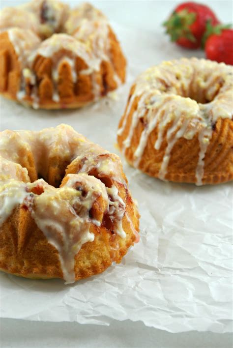 So i've needed a sweet way to brighten up dessert, and this easy lemon bundt cake recipe does just that. Authentic Suburban Gourmet: Mini Meyer Lemon and ...