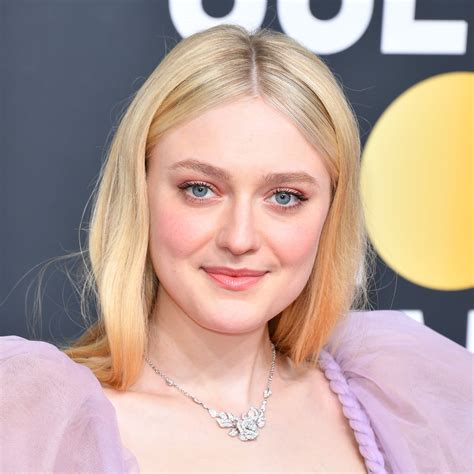 Dakota Fanning Последние твиты от Dakota Fanning Dakotafanningha