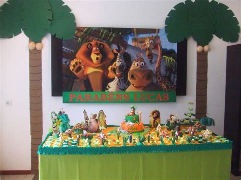 What a fun theme for a first birthday party. Your Party: Madagascar birthday
