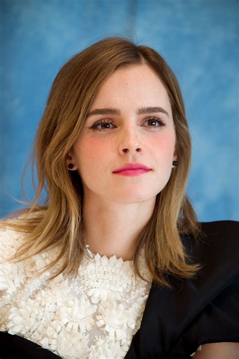 Por qué Emma Watson está desaparecida de la gira promocional de