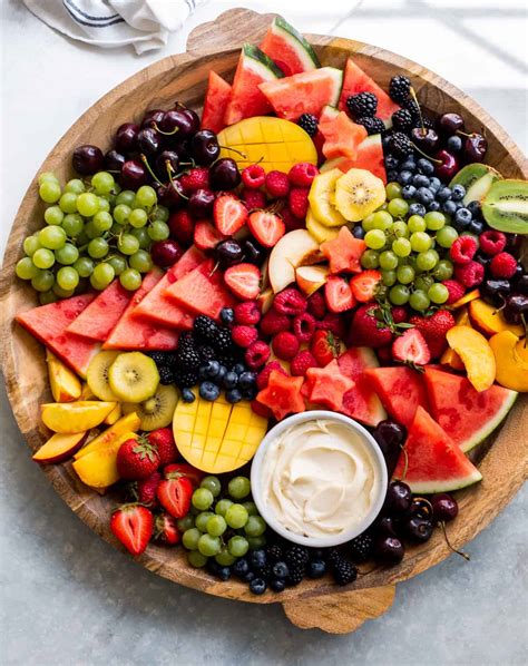 Easy Fruit Platter Ideas With Few Fruits Olszewski Crintel