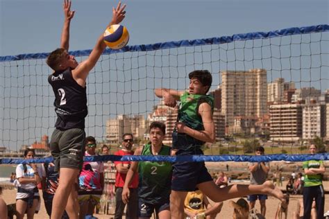 Lunes a viernes de 09 a 17 hs. InfoGoya - Selección argentina de Beach Vóley en playa El Inga