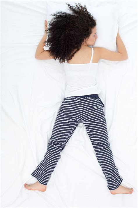 Learn about the relationship between sleep position and health and determine the best sleep positions to promote side sleepers who curl inward with bent legs are sleeping in the fetal position. Studies Show Your Sleeping Position Reveals Interesting ...