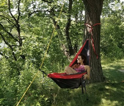 I Saw An Interesting Set Up For A Hammock When You Only Have One Tree