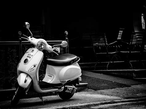vespa wallpaper hd,scooter,black,vespa,motor vehicle,vehicle (#644813