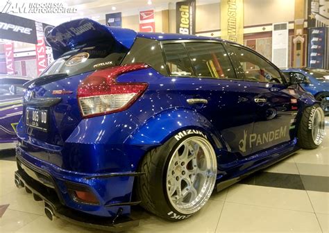 Review modifikasi toyota new yaris 2020 dengan style rocket bunny jangan lupa like, subscribe dan share ya video kali ini mengupas tuntas budget modifikasi yang ada pada yaris e 2011 ini. Modifikasi Yaris 'Blue Bunny' #duluraing Sabet King Tuners ...