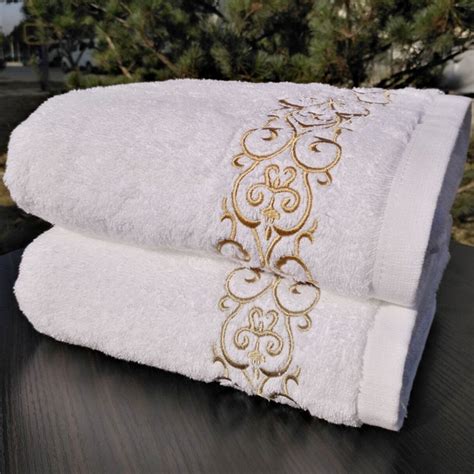 Luxury 5 Star Hotel Bath Towel Size 70140cm 32s Embroidery Cotton