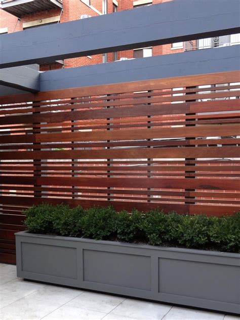 See more ideas about front yard fence, fence design, fence. Image of: Top Modern Horizontal Fence | Privacy fence ...