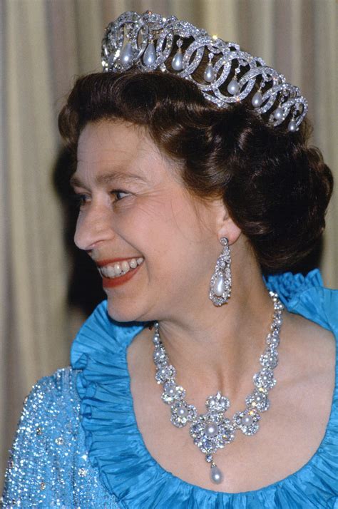 The Most Epic Royal Jewels Queen Elizabeth Jewels Queen Elizabeth