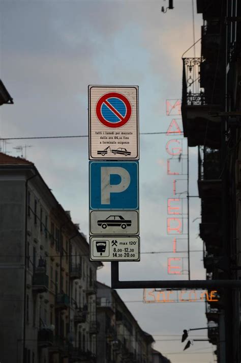 Restricted Parking Zone Sign 9013535 Stock Photo At Vecteezy