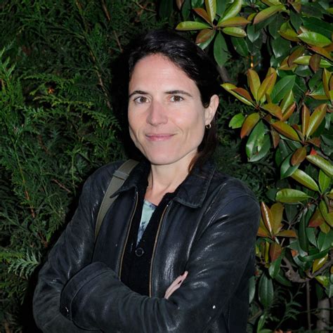 Mazarine marie pingeot born 18 december 1974 in avignon vaucluse who changed her name to mazarine marie mitterrand pingeot in november 2016 is a writer. Mazarine Pingeot dénonce les pratiques de "Closer ...
