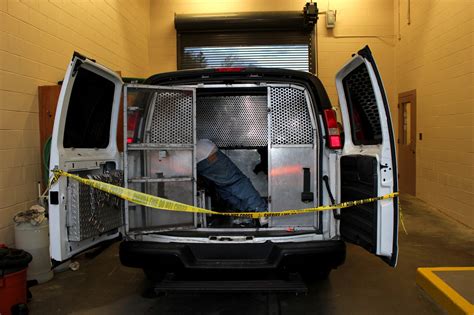 Inside The Deadly World Of Private Prisoner Transport The Marshall Project