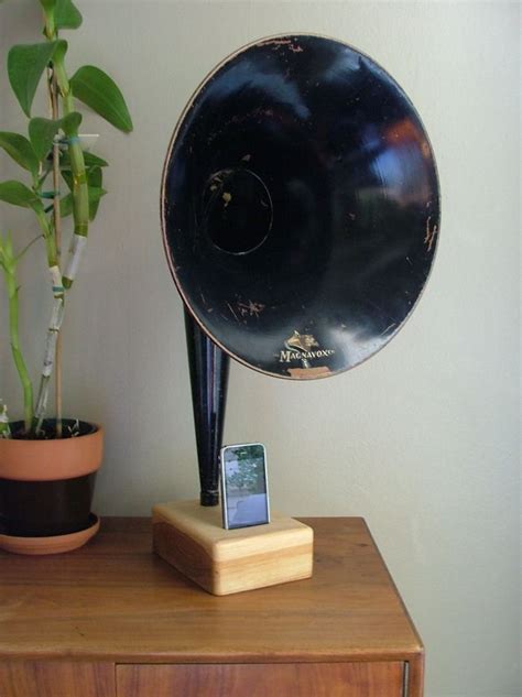 Now That Is A Retro Dock Iphone Gramophone Steampunk Decor Inspiration