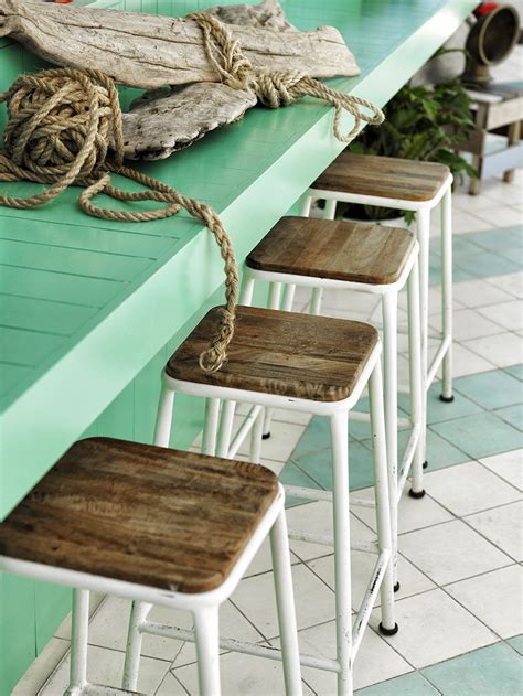 Alibaba.com offers 13,459 bar stool foshan products. Gallery | Watsons Bay Hotel | Bares de praia, Interiores ...