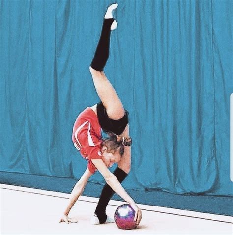 Pin By Marina Vedernikova On Rhythmic Gymnastics Photos Gymnastics