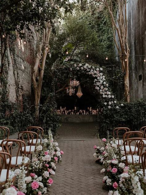 The 31 Prettiest Outdoor Wedding Venues Weve Ever Seen Romantic