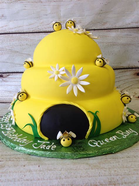 Bee Themed Cake By Cake Designs Las Vegas Themed Cakes Cake Designs