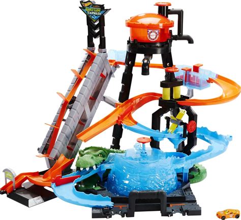 Hot Wheels Ultimate Gator Car Wash Playset With Color Shifters Toy Car In 1 64 Scale