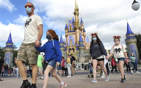 Disney Rolls Back Employee Covid 19 Vaccine Mandate