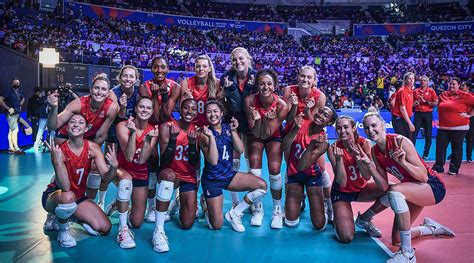 Us Women Roll Past Serbia At Vnl Usa Volleyball