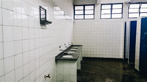 Recados No Banheiro Mudam Rotina De Alunas Em Escola De Interlagos