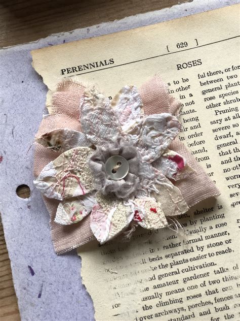 How To Make Scrap Fabric Flowers From Your Homemade Fabrics