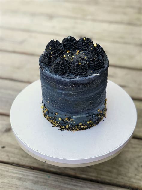 Orlandough Ucf Vegan Glitter Cake In 2020 Cake Flavors Cake Fancy Sprinkles