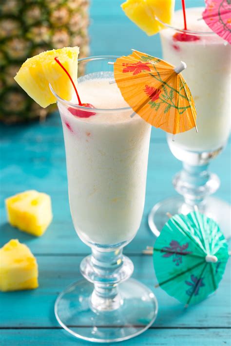 Create an easy malibu pina colada with this fun recipe from sunny sweet days. Pina Colada - Khanaa Peena