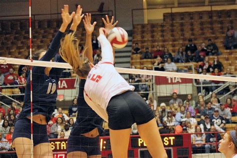 Ohio State Womens Volleyball Upsets No 13 Purdue 3 1