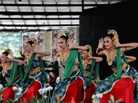Tari Kreasi Baru Kesenian Dan Budaya Yang Ada Di Nusantara