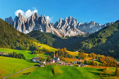 Top des Plus Beaux Villages des Dolomites Chéri fais tes valises