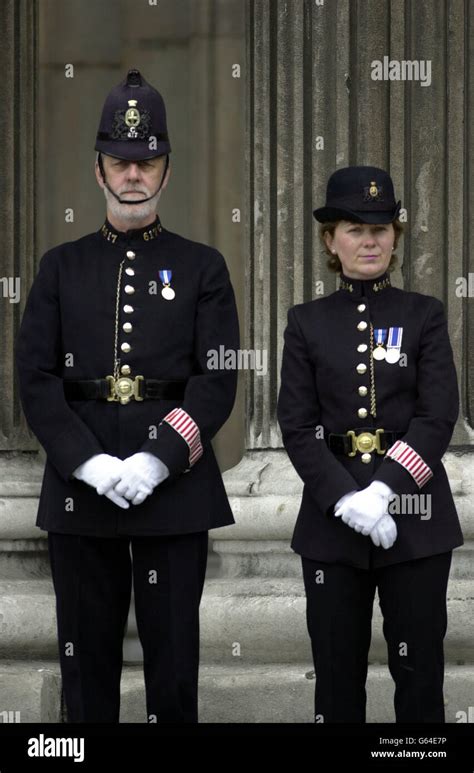 Officers In Dress Uniform Hi Res Stock Photography And Images Alamy