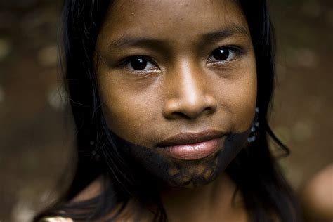 Embera Girl Embera Indians Live In Remote Province Of Pana Flickr