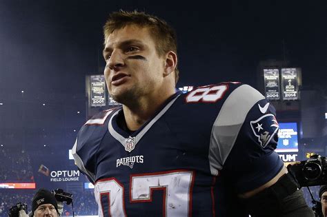 Rob Gronkowski Either Says Broncos Players Are Dirty Or Like Oral Sex