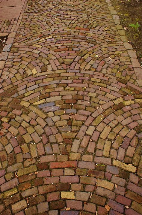 1 442 просмотра 1,4 тыс. 16 Brick Patterns That Really Make Your Yard Look Great