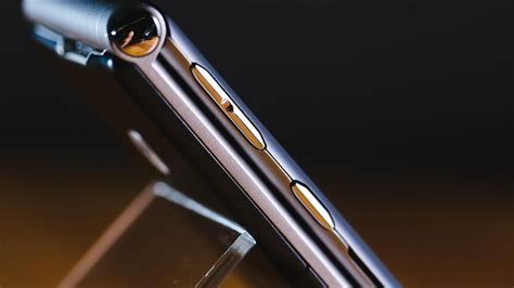 The First Motorola Razr Shines Just As Brightly Cnet