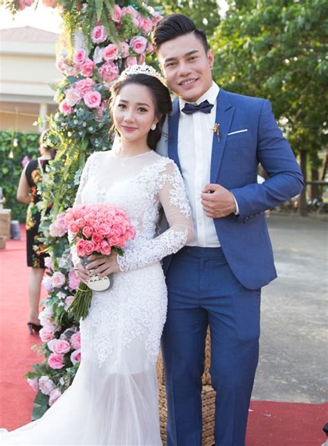 Lê dương bảo lâm được khán giả biết đến khi đạt thành tích quán quân cười xuyên việt năm 2015. Bà xã xinh đẹp, yêu 7 năm mới cưới của danh hài Lê Dương ...