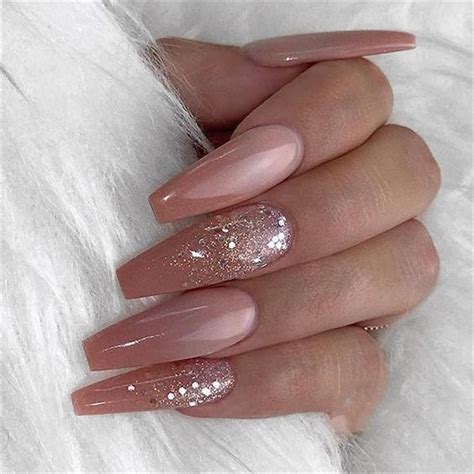 Amazing Nude Acrylic Nails To Try