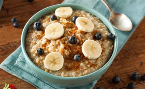 Resep sarapan oatmeal praktis dan lezat. 10 Makanan untuk Penderita Maag yang Bantu Penyembuhan