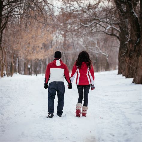Premium Photo Outdoor Portrait Of Young Sensual Couple In Cold Winter