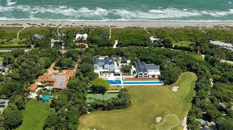 Where Does Tiger Woods Live And How Big Is His House