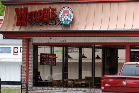 Is Wendy’s open on Memorial Day 2021?
